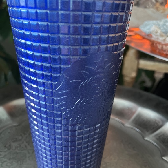 STARBUCKS 2023 24 oz PURPLE Grid Tumbler - Picture 4 of 6